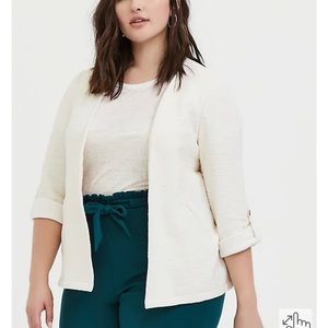 Torrid IVORY BOUCLE OPEN FRONT JACKET Size 2